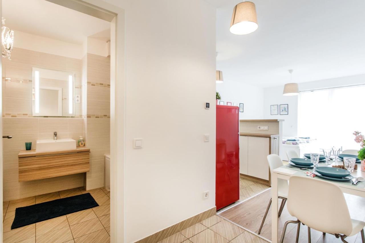 The Downtown Chill Appartement Boedapest Buitenkant foto