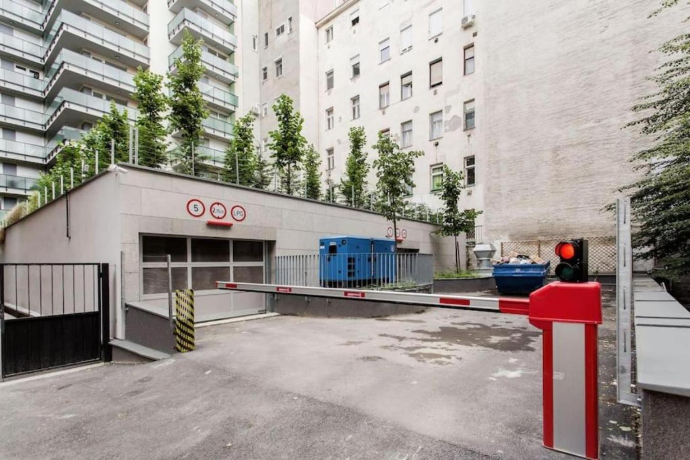The Downtown Chill Appartement Boedapest Buitenkant foto